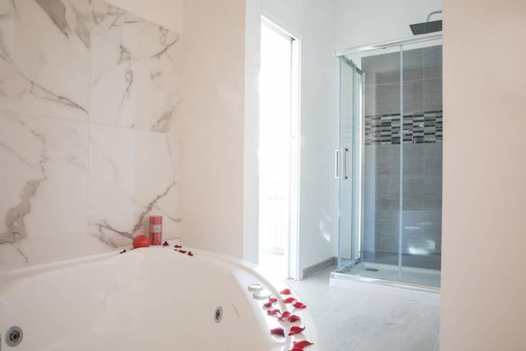 Pink Intimate Jacuzzi Suite Trastevere - Top Collection Ρώμη Εξωτερικό φωτογραφία